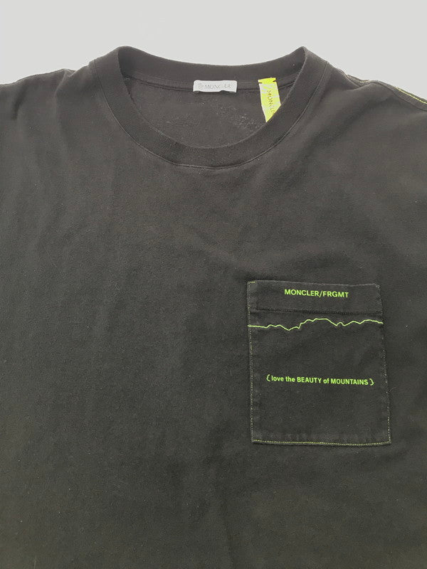 【中古品】【メンズ】 MONCLER GENIUS モンクレール ジーニアス ×FRAGMENT フラグメント 22SS S/S T-SHIRT I209U8C00005 Tシャツ 半袖Tシャツ 141-260520-na-12-tagh サイズ：XL カラー：ブラック 万代Net店