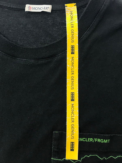 【中古品】【メンズ】 MONCLER GENIUS モンクレール ジーニアス ×FRAGMENT フラグメント 22SS S/S T-SHIRT I209U8C00005 Tシャツ 半袖Tシャツ 141-260520-na-12-tagh サイズ：XL カラー：ブラック 万代Net店