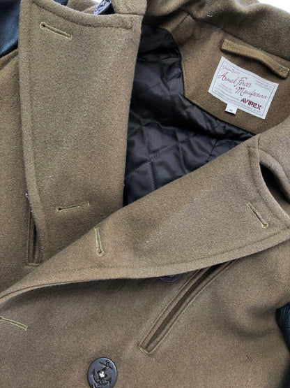 【中古品】【メンズ】 AVIREX アヴィレックス ARM LEATHER WOOL P COAT 6142173 アームレザーウールピーコート アウター 145-260823-su-04-tagh サイズ：M カラー：カーキ 万代Net店