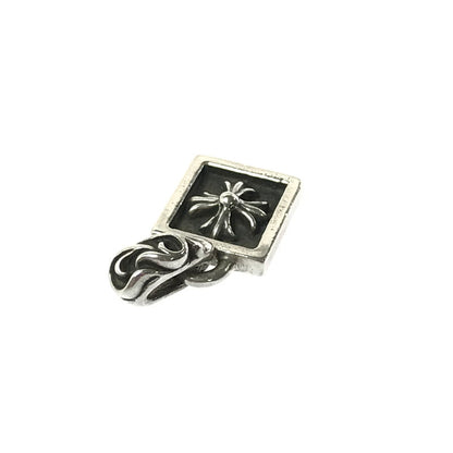 ※店頭販売のみ 【中古品】【メンズ】 CHROME HEARTS クロムハーツ OLD FRAMED CH PLUS CHARM オールド フレームド CHプラス チャーム ペンダントトップ アクセサリー 190-260523-na-33-ichh カラー：シルバー 万代Net店