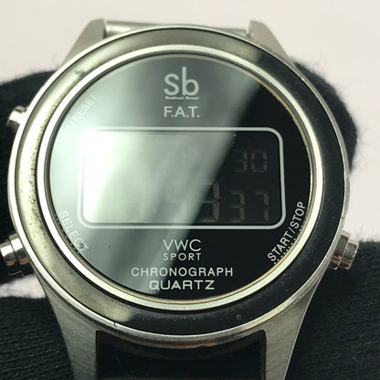 【中古品】【メンズ】 F.A.T. エフエーティー × SB SKATEBOARD JOURNAL × VAGUE WATCH CO. ヴァーグウォッチカンパニー F32310-AC01 DG2000 JD2000 デジタル腕時計 余りコマ4個 197-260607-na-03-tagh カラー：シルバー 万代Net店