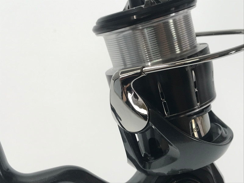 【中古美品】 DAIWA ダイワ 24 LUVIAS 24 ルビアス LT2500S-XH スピニングリール 釣り 釣り具等 134-260806-rt-04-tagh 万代Net店