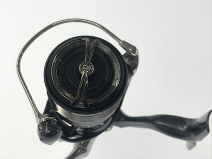 【中古美品】 DAIWA ダイワ 24 LUVIAS 24 ルビアス LT2500S-XH スピニングリール 釣り 釣り具等 134-260806-rt-04-tagh 万代Net店