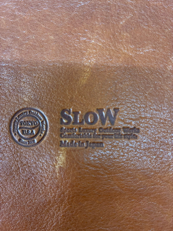【現状渡し品】【メンズ】 SLOW スロウ LEATHER CLUTCH BAG レザー クラッチバッグ カバン 178-260705-kk-19-hon カラー：ブラウン 万代Net店