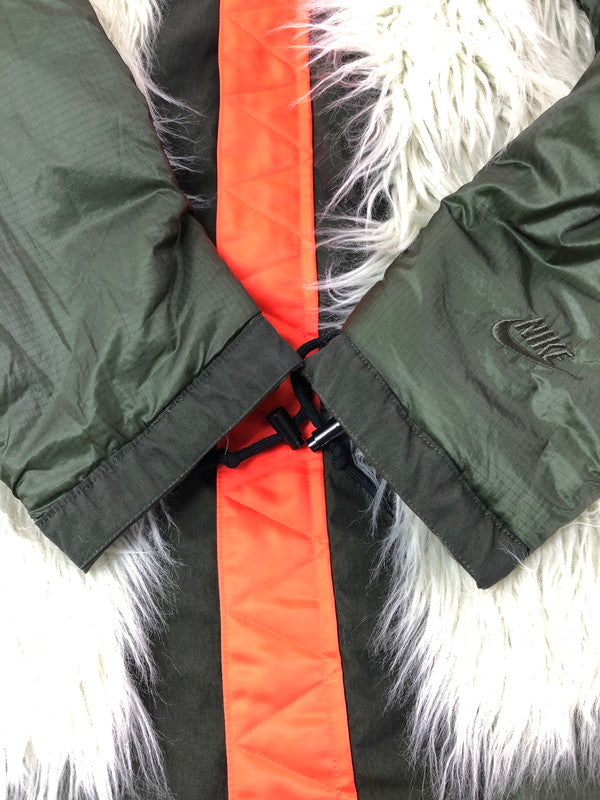 【中古品】【メンズ】 NIKE ナイキ THERMA-FIT WHITE SPACE PARKA DD6776-355 リバーシブル モッズコート アウター 148-260622-na-22-tagh サイズ：XXL カラー：カーキ 万代Net店