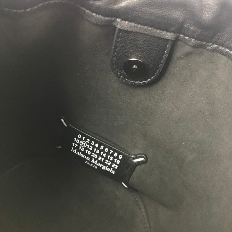 【中古品】【レディース】 MAISON MARGIELA メゾン マルジェラ BELT BAG POUCH SB2ZH0003 ベルト バッグ ポーチ ショルダーバッグ カバン 並行輸入品 180-260613-na-08-tagh カラー：ブラック 万代Net店