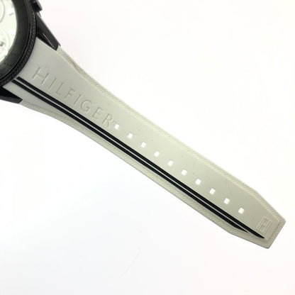 【中古品】【メンズ】 TOMMY HILFIGER トミーヒルフィガー AIDEN QUARTZ WATCH TH.430.1.34.3094 エイデン クォーツ ウォッチ 腕時計 198-260620-na-08-tagh カラー：ホワイト/ブラック 万代Net店