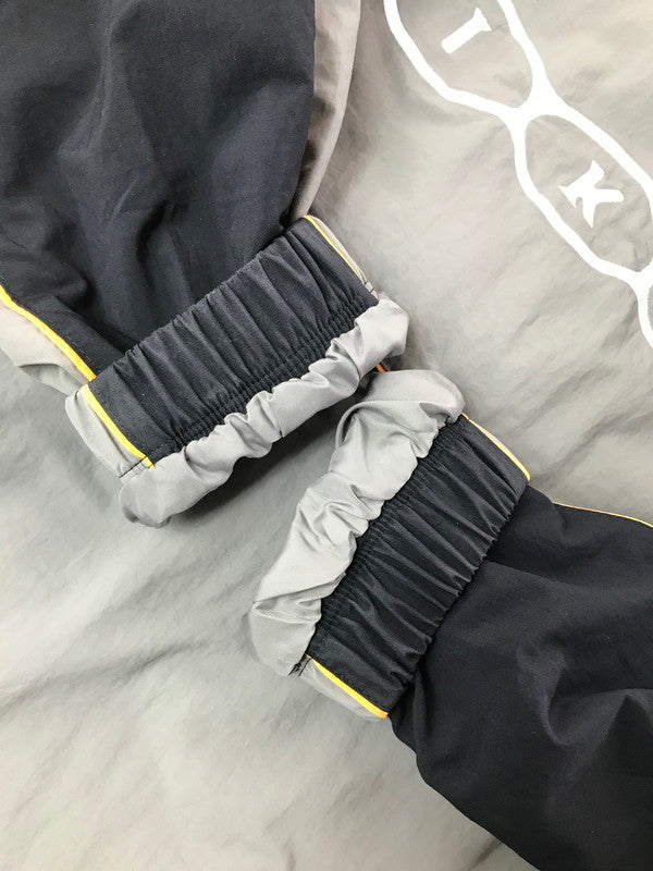 【中古品】【メンズ】 NIKE ナイキ CLUB MEN'S HOODED JACKET IH5962-029 クラブ メンズ フーデッド ジャケット ライトアウター 148-260625-rt-28-tagh サイズ：M カラー：グレー/ブラック 万代Net店