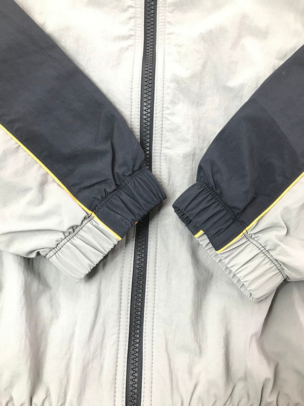 【中古品】【メンズ】 NIKE ナイキ CLUB MEN'S HOODED JACKET IH5962-029 クラブ メンズ フーデッド ジャケット ライトアウター 148-260625-rt-28-tagh サイズ：M カラー：グレー/ブラック 万代Net店