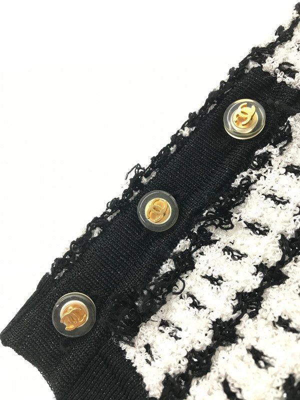 【中古品】【レディース】 CHANEL BOUTIQUE シャネル ブティック COCO MARK BUTTON KNIT CARDIGAN ココ マーク ボタン ニット カーディガン トップス 183-260621-rt-05-tagh サイズ：不明 下記参照 カラー：ホワイト/ブラック 万代Net店