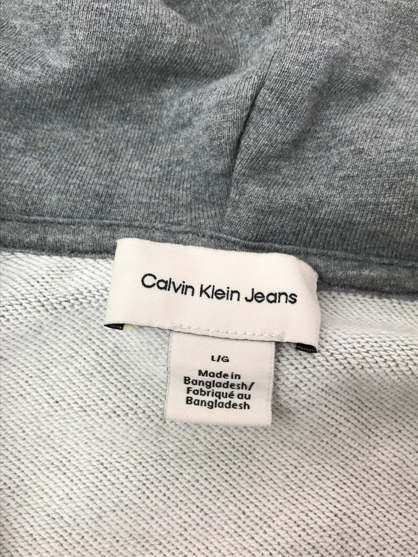 【中古品】【メンズ】 CALVIN KLEIN JEANS カルバン クライン ジーンズ MONOGRAM TERRY ZIP UP HOODIE 4RD266G モノグラム テリー ジップアップ フーディー トップス 141-260625-rt-19-tagh サイズ：L カラー：グレー 万代Net店