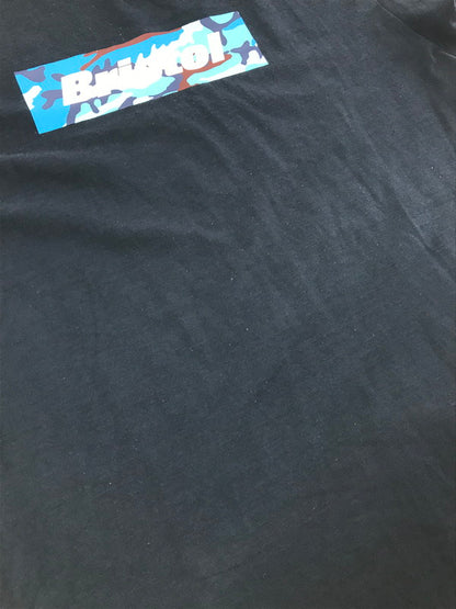 【中古品】【メンズ】 F.C.R.B. エフシーアールビー CAMOUFLAGE BOX LOGO TEE 222076 カモフラージュ ボックスロゴ Tシャツ 半袖Tシャツ 142-260629-na-06-tagh サイズ：XL カラー：ネイビー 万代Net店