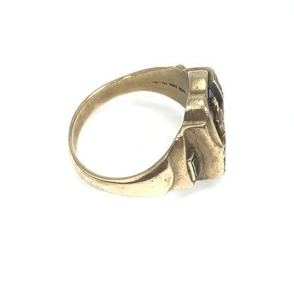 【現状渡し品】【メンズ】 JOSTEN ジャスティン 1979年製 10K "SPARTA" COLLEGE RING カレッジリング 指輪 アクセサリー 192-260629-na-01-tagh カラー：ゴールド 万代Net店