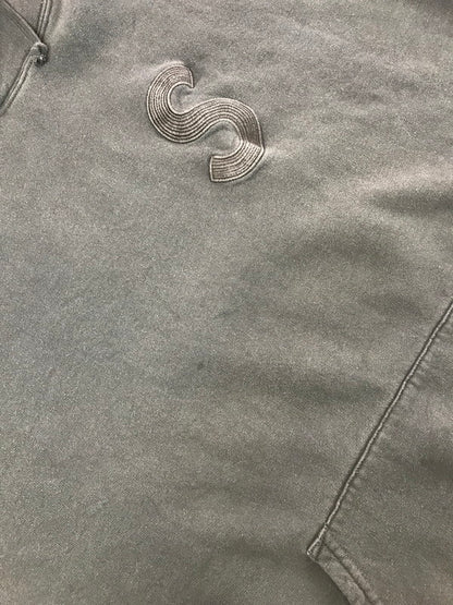 【中古品】【メンズ】 SUPREME シュプリーム 23SS OVERDYED S LOGO HOODED SWEATSHIRT オーバーダイド フーデッド スウェットシャツ パーカー 149-260716-rt-07-tagh カラー：ブラック 万代Net店