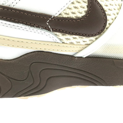 【中古美品】【メンズ】 NIKE ナイキ × TRAVIS SCOTT トラヴィス スコット ZOOM FIELD JAXX HQ3073-100 ズーム フィールド ジャックス スニーカー 靴 160-260711-na-05-tagh サイズ：28cm US 10 カラー：WHITE/LIGHT CHOCOLATE-WHITE
YEAR
2024 万代Net店