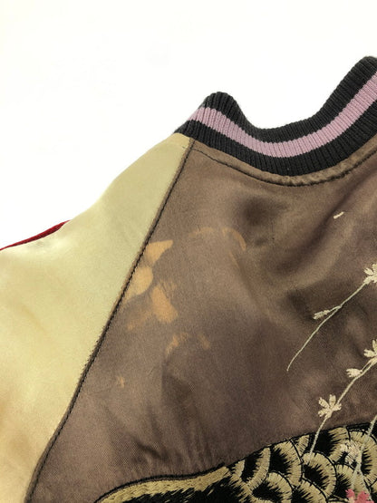 【現状渡し品】【メンズ】 花旅楽団 ハナタビ ガクダン SOUVENIR JACKET 鬼若丸の鯉退治 スーベニア ジャケット ライトアウター 145-260716-rt-13-tagh サイズ：L カラー：グリーン/ベージュ 万代Net店