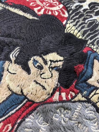 【現状渡し品】【メンズ】 花旅楽団 ハナタビ ガクダン SOUVENIR JACKET 鬼若丸の鯉退治 スーベニア ジャケット ライトアウター 145-260716-rt-13-tagh サイズ：L カラー：グリーン/ベージュ 万代Net店