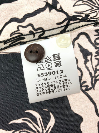 【中古品】【メンズ】 SUN SURF サンサーフ SHOWING HAWAIIAN ISLAND RAYON HAWAIIAN SHIRT SS39012 レーヨン ハワイアン シャツ トップス 145-260716-rt-12-tagh サイズ：XL カラー：ブラック/ホワイト 万代Net店