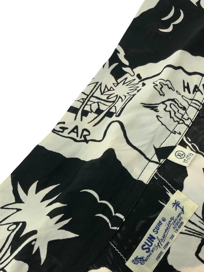 【中古品】【メンズ】 SUN SURF サンサーフ SHOWING HAWAIIAN ISLAND RAYON HAWAIIAN SHIRT SS39012 レーヨン ハワイアン シャツ トップス 145-260716-rt-12-tagh サイズ：XL カラー：ブラック/ホワイト 万代Net店