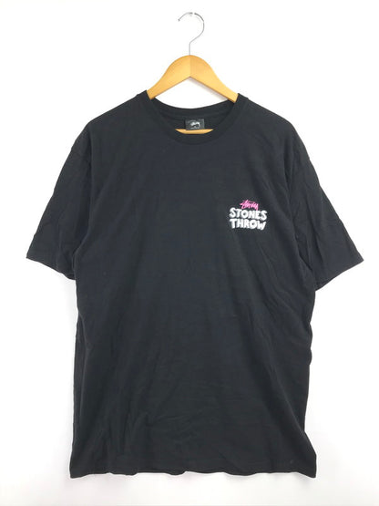 【中古品】【メンズ】 STUSSY ステューシー 20TH ANNIVERSARY STONE'S THROW T-SHIRT 20周年記念 ストーンズ スロー Tシャツ 半袖Tシャツ トップス 142-260718-rt-02-tagh サイズ：XL カラー：ブラック 万代Net店