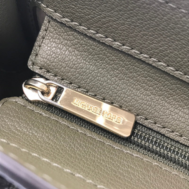 【中古品】【レディース】 MICHAEL KORS MK SIGNATURE 2WAY HAND BAG MK シグネチャー ツーウェイ ハンドバッグ ショルダーバッグ カバン 188-260729-ki-02-tagh カラー：ブラウン/カーキ 万代Net店