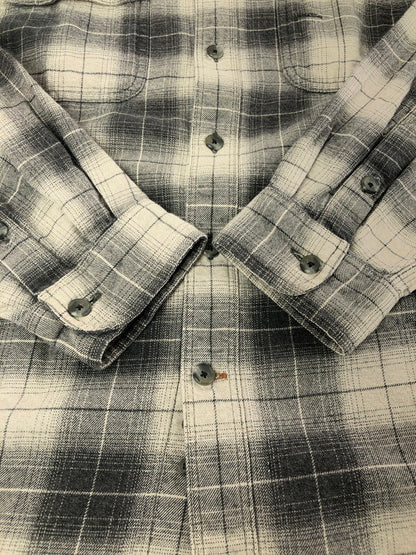 【中古品】【メンズ】 CARHARTT カーハート RELAXED FIT LS WORK FLANNEL SHIRT 102828 001 ロングスリーブ フランネル シャツ 長袖シャツ トップス 146-260726-rt-24-tagh サイズ：L カラー：グレー 万代Net店