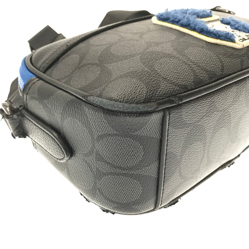 【ジャンク品】【メンズ】 COACH コーチ × SNOOPY スヌーピー コラボ SIGNATURE SHOULDER BAG C4027 シグネチャー ショルダーバッグ カバン 180-260802-hi-19-tagh カラー：ブラック/ブルー 万代Net店