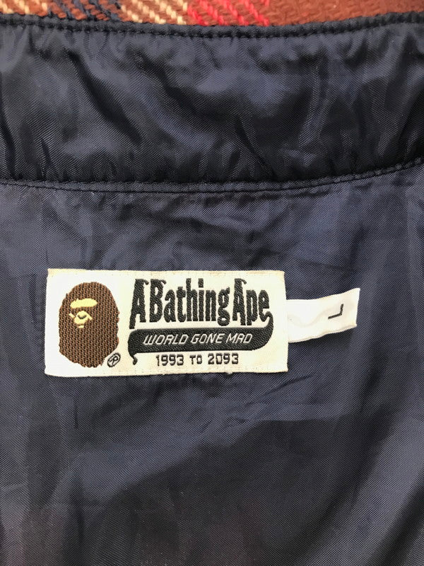 【中古品】【メンズ】 A BATHING APE ア ベイシング エイプ ELBOW PATCH FLANNEL SHIRT 1870-131-064 エルボー パッチ フランネル シャツ トップス 142-260801-rt-16-tagh サイズ：L カラー：レッド 万代Net店