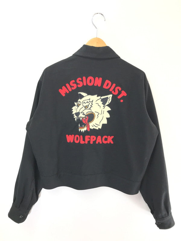 【中古品】【メンズ】 MISSION DISTRICT BY NATIVE JAPANESE ミッション ディストリクト ネイティブ ジャパニーズ WOLFPACK JACKET ウルフパック ジャケット ライトアウター 145-260801-rt-19-tagh サイズ：MEDIUM カラー：ブラック 万代Net店