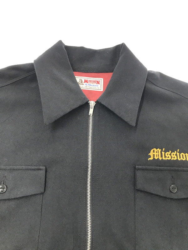 【中古品】【メンズ】 MISSION DISTRICT BY NATIVE JAPANESE ミッション ディストリクト ネイティブ ジャパニーズ WOLFPACK JACKET ウルフパック ジャケット ライトアウター 145-260801-rt-19-tagh サイズ：MEDIUM カラー：ブラック 万代Net店