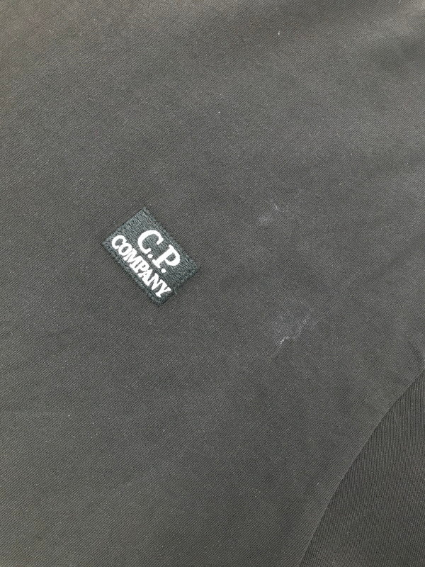【中古品】【メンズ】 C.P.COMPANY シーピー カンパニー LOGO T-SHIRT BLACK RCCMTS726A-0051-00W ロゴ Tシャツ トップス 141-260801-rt-12-tagh サイズ：S カラー：ブラック 万代Net店