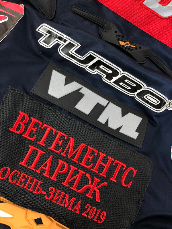 【中古品】【メンズ】 VETEMENTS ヴェトモン × ALPHA INDUSTRIES アルファ コラボ 19AW RACING JACKET 19年 秋冬 レーシング ジャケット アウター 141-260809-rt-04-tagh サイズ：S カラー：マルチカラー 万代Net店