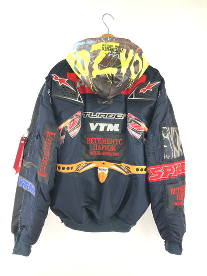 【中古品】【メンズ】 VETEMENTS ヴェトモン × ALPHA INDUSTRIES アルファ コラボ 19AW RACING JACKET 19年 秋冬 レーシング ジャケット アウター 141-260809-rt-04-tagh サイズ：S カラー：マルチカラー 万代Net店