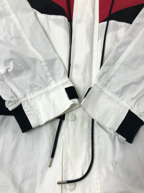 【中古品】【メンズ】 AMBUSH アンブッシュ NYLON HOODIE CAOT AMBOT-129 ナイロン フーデッド コート アウター 142-260809-rt-10-tagh サイズ：1 カラー：ホワイト 万代Net店