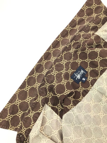 【中古品】【メンズ】 STUSSY ステューシー 90's MADE IN USA MONOGRAM S/S SHIRT ９０年代 モノグラム ショートスリーブ シャツ トップス 142-260807-rt-01-tagh サイズ：S カラー：ブラウン 万代Net店