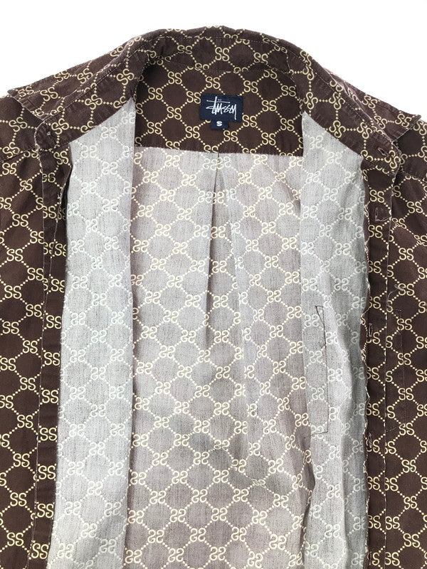 【中古品】【メンズ】 STUSSY ステューシー 90's MADE IN USA MONOGRAM S/S SHIRT ９０年代 モノグラム ショートスリーブ シャツ トップス 142-260807-rt-01-tagh サイズ：S カラー：ブラウン 万代Net店