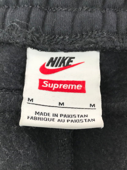 【中古品】【メンズ】 SUPREME シュプリーム × NIKE ナイキ SWEAT PANTS HF9630-010 スウェットパンツ イージーパンツ ボトムス 149-260809-hi-07-tagh サイズ：M カラー：ブラック 万代Net店