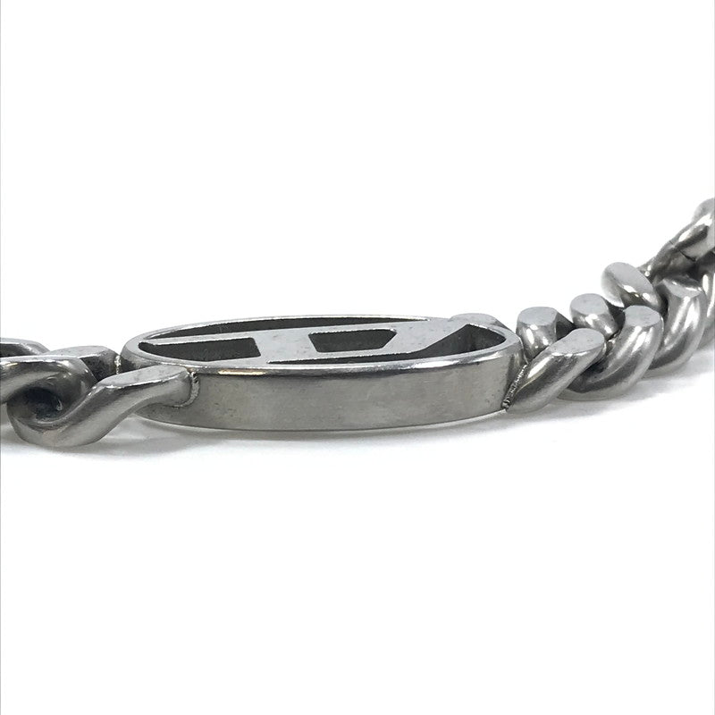 【中古品】【メンズ】 DIESEL ディーゼル STEEL D-LOGO PLATE CHAIN NECKLACE スチール製 Dロゴプレート チェーンネックレス アクセサリー 192-260818-rt-25-tag カラー：シルバー 万代Net店
