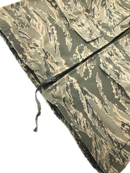 【中古品】【メンズ】 USAF アメリカ空軍 00's GORE-TEX PARKA DEGITAL CAMO 2045370 USA製 ゴアテックス パーカー アウター 146-260826-rt-18-tagh サイズ：S カラー：グリーン 万代Net店