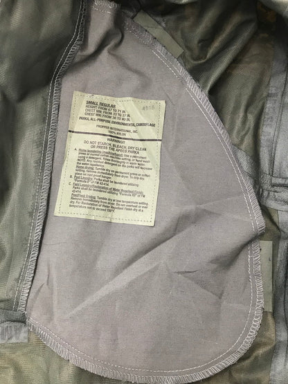【中古品】【メンズ】 USAF アメリカ空軍 00's GORE-TEX PARKA DEGITAL CAMO 2045370 USA製 ゴアテックス パーカー アウター 146-260826-rt-18-tagh サイズ：S カラー：グリーン 万代Net店
