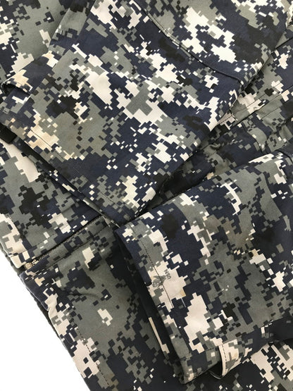 【中古品】【メンズ】 US NAVY アメリカ海軍 GORE-TEX PARKA NAVY DEGITAL CAMO 8415-01-539-9682 ゴアテックス パーカー アウター 146-260826-rt-17-tagh サイズ：M カラー：ネイビー 万代Net店
