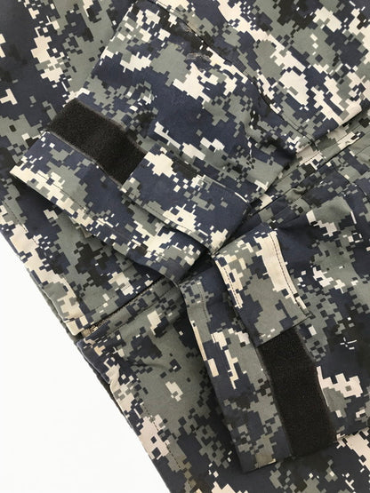 【中古品】【メンズ】 US NAVY アメリカ海軍 GORE-TEX PARKA NAVY DEGITAL CAMO 8415-01-539-9682 ゴアテックス パーカー アウター 146-260826-rt-17-tagh サイズ：M カラー：ネイビー 万代Net店