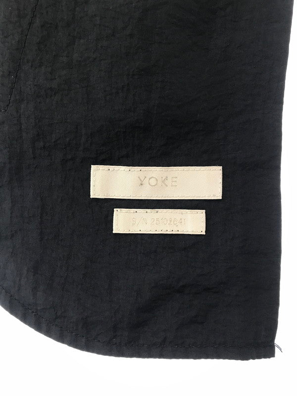 【中古品】【メンズ】 YOKE ヨーク 25SS NYLON 3PLEATED WIDE-LEG EASY TROUSERS YK25SS0922P 3プリーツ ワイドレッグ イージー トラウザーズ 151-260829-rt-29-tagh サイズ：2 カラー：ブラック 万代Net店