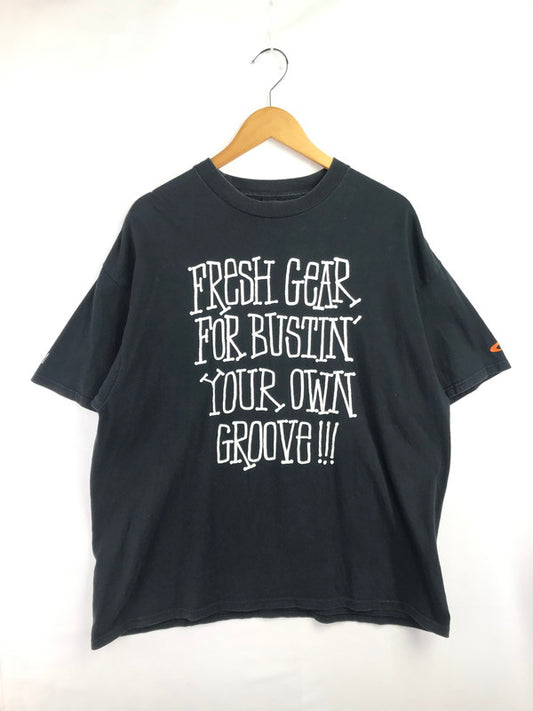 【中古品】【メンズ】 STUSSY ステューシー × GALLERY がルフィ 1950 MESSAGE PRINT T-SHIRT メッセージ プリント Tシャツ トップス 142-260825-rt-11-tagh サイズ：XL カラー：ブラック 万代Net店