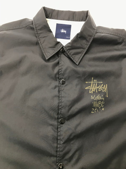 【現状渡し品】【メンズ】 OLD STUSSY オールド ステューシー 00's WORLD TRIBE 2003 STAFF COACH JACKET 紺タグ コーチ ジャケット ライトアウター 142-260826-rt-16-tagh サイズ：L カラー：ブラック 万代Net店