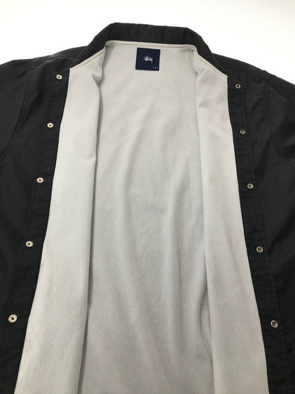 【現状渡し品】【メンズ】 OLD STUSSY オールド ステューシー 00's WORLD TRIBE 2003 STAFF COACH JACKET 紺タグ コーチ ジャケット ライトアウター 142-260826-rt-16-tagh サイズ：L カラー：ブラック 万代Net店