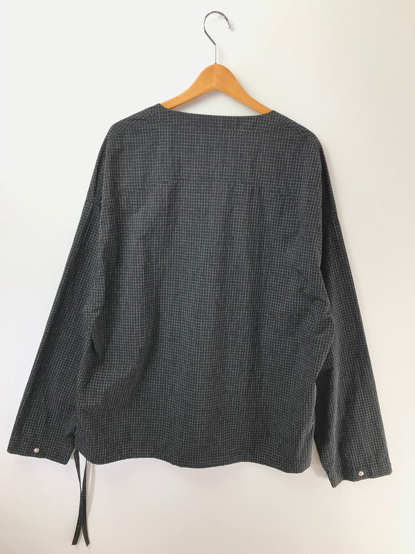 【中古品】【メンズ】 CHASSE チェイス 26SS GEIL-NPP BLACK 26-ナイロン Vネック プルオーバー トップス 140-260826-rt-10-tagh サイズ：2 カラー：ブラック 万代Net店