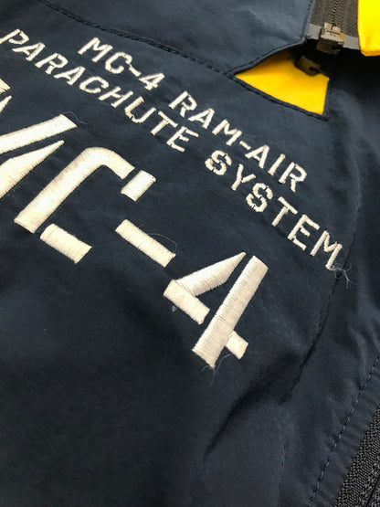 【中古品】【メンズ】 AVIREX アヴィレックス REMODEL BOMBER JACKET NAVY YELLOW 6192153 リモデル ボンバー ジャケット アウター 145-260826-rt-19-tagh サイズ：L カラー：ネイビー/イエロー 万代Net店