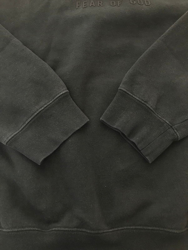 【中古品】【メンズ】 FOG ESSENTIALS フィア オブ ゴッド エッセンシャルズ BACK RUBBER LOGO HOODIE バック ラバー ロゴ フーディー パーカー 142-260829-rt-36-tagh サイズ：XL カラー：ブラック 万代Net店