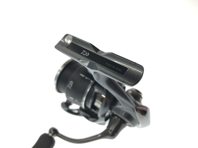 【中古品】 DAIWA ダイワ 24 LUVIAS 24 ルビアス ST SF2500SS-H スピニングリール 釣り 釣り具等 134-261014-rt-08-tagh 万代Net店